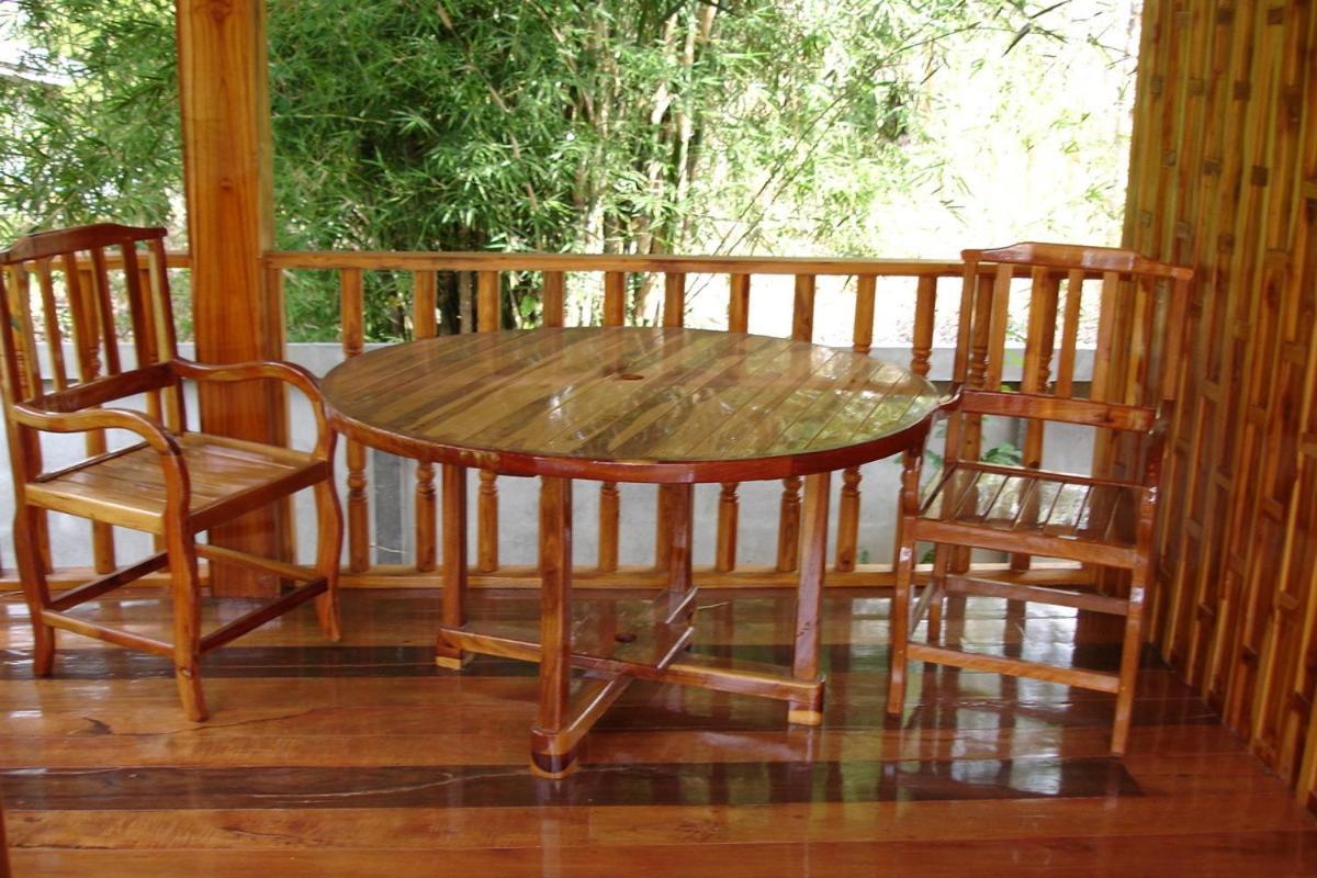 Home Stay Stc Bed And Breakfast Udon Thani Extérieur photo