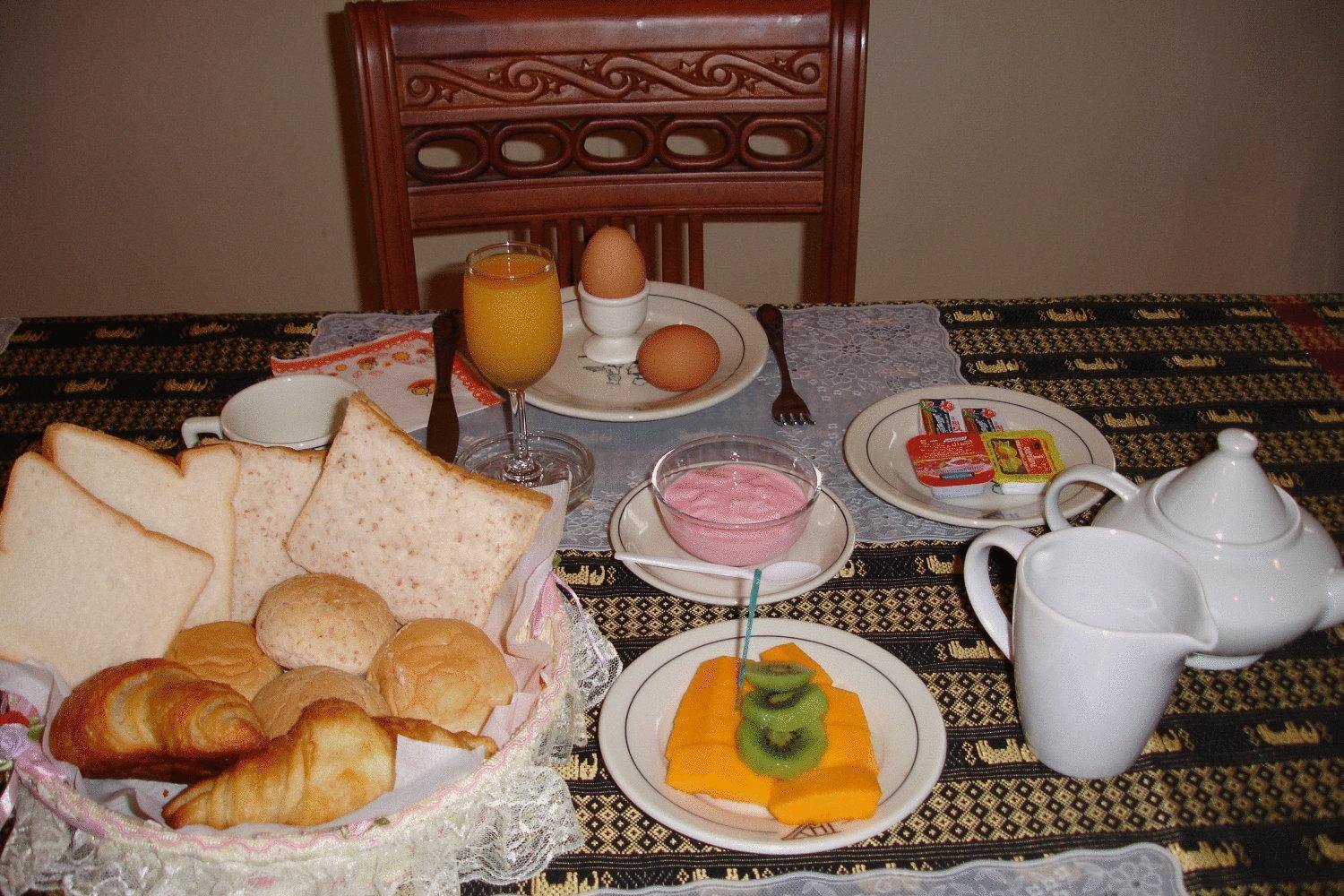 Home Stay Stc Bed And Breakfast Udon Thani Extérieur photo