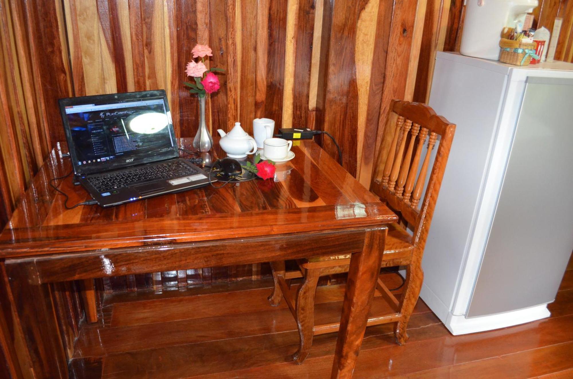 Home Stay Stc Bed And Breakfast Udon Thani Extérieur photo